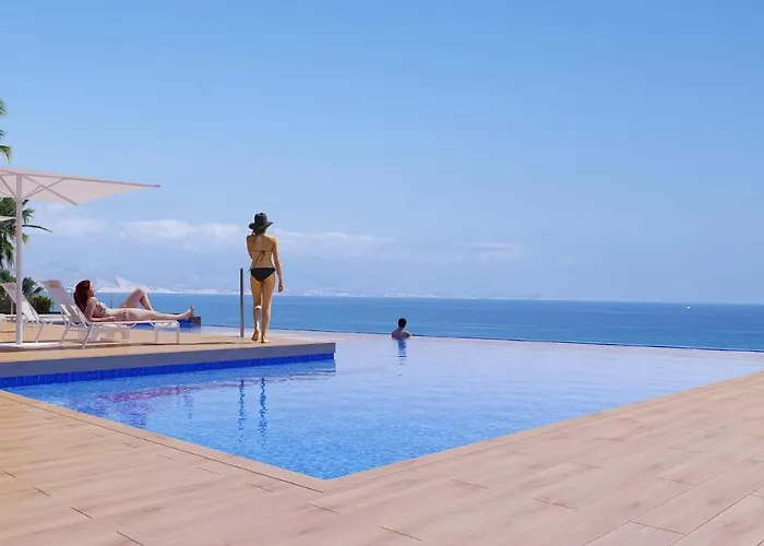 5* Apt, Location, Playa San Juan, Heated Pool * Alicante